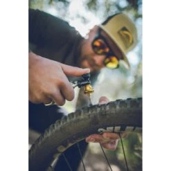 Lezyne Tubeless CO2 Blaster Head Only -Shimano and Sram Store lezyne tubeless co2 blaster 8