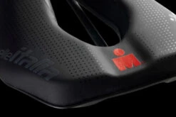 Selle Italia Watt Kit Carbonio Superflow Ironman U3 Sattel -Shimano and Sram Store selle italia watt kit carbonio superflow ironman sattel 3